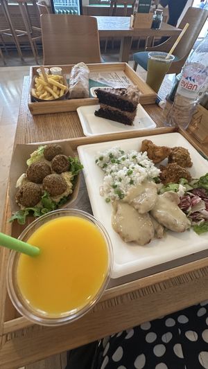   at Oaza Joyful Kitchen in Zagreb