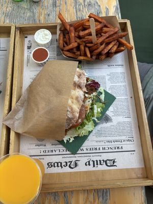   at Oaza Joyful Kitchen in Zagreb