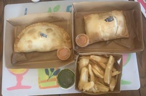 Delicious and filling vegan options here! I got 1 vegan emapanada, 1 vegan breakfast empanada and 1 yucca fries! Will eat here again. Thank you!  at Que Gusto in Tulsa