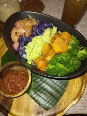 Rainbow bowl #Veganuary at Two Little Birds in Luang Prabang