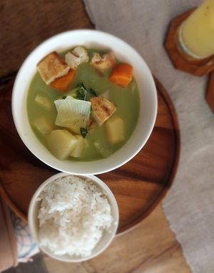 Green curry at Two Little Birds in Luang Prabang
