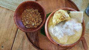Smoothie bowl ♡ at Two Little Birds in Luang Prabang