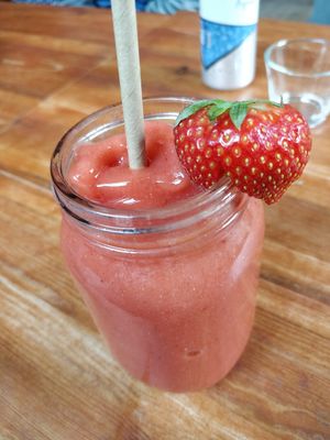 Strawberry smoothie at Oas in Vaxjo
