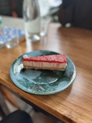 Strawberry cheesecake #Veganuary at Oas in Vaxjo