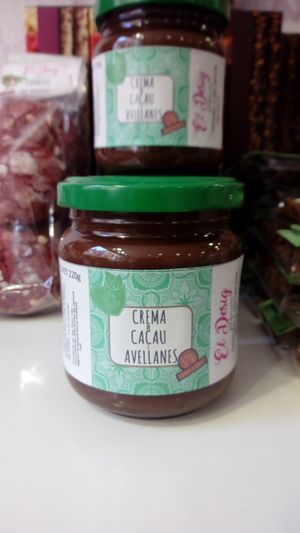 Cocoa cream with hazelnuts at El Desig Pastissers  in Canet De Mar