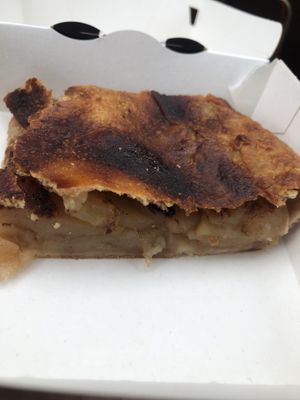 Apple pie  at Mela Canela in Sintra