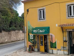Building exterior at Mela Canela in Sintra