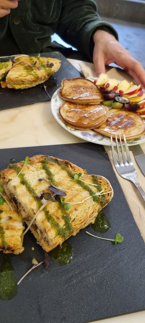Mushroom toast, pancakes and hummus toast at Mela Canela in Sintra