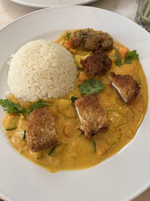Plate of the day (curry)  at Mela Canela in Sintra