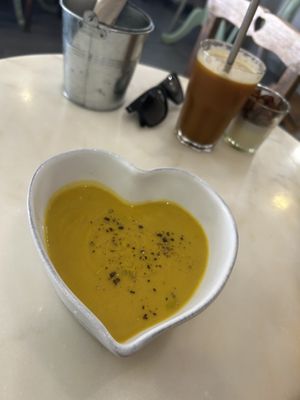 Green bean soup w/ black pepperr  at Mela Canela in Sintra