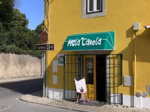 Unobtrusive streetscape at Mela Canela in Sintra