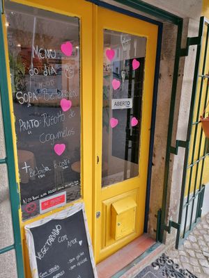 lovely entrance at Mela Canela in Sintra