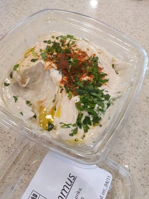 Classic hummus at Lodge Bread in Los Angeles