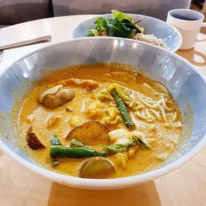 Curry noodles. So so alrighty only at Real Food 真食 - Yishun in North Singapore