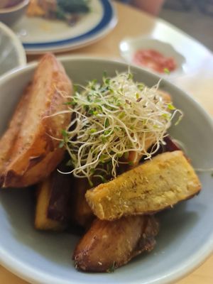 Potato Wedges ~ 5/8/23 at Real Food 真食 - Yishun in North Singapore