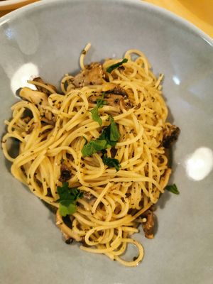 Aglio Olio $10.80 at Real Food 真食 - Yishun in North Singapore