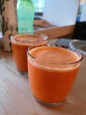 Cold pressed fruit juice at Real Food 真食 - Yishun in North Singapore