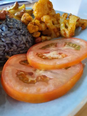 Fresh tomato at Real Food 真食 - Yishun in North Singapore