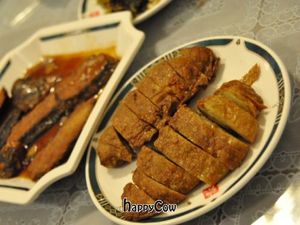 Crispy duck and fish in brown sauce at Tiān Yī Xiāng 天一香 in Qingdao