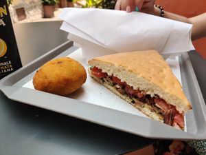  at stritFUD in Taormina