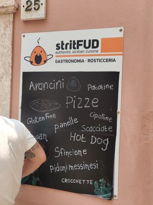  at stritFUD in Taormina