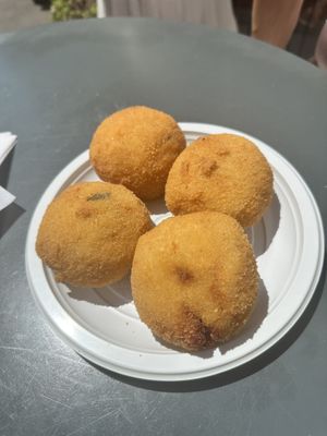 Vegan arancini  at stritFUD in Taormina
