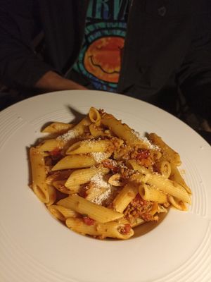  at Ovàl in Thessaloniki