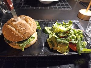  at Ovàl in Thessaloniki