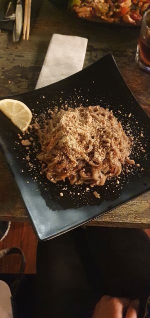 Pad thai aux légumes at Eathai in Rabat