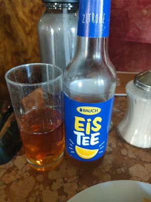 Lemon iced tea at Café Eiles in Vienna