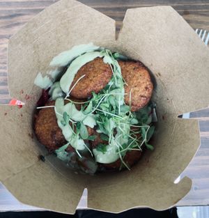 Vegan box with avocado sauce  at Art of Döner in Mannheim