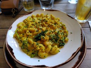 Vegan mac and cheese (September 2022) at Fancy Hank's in York