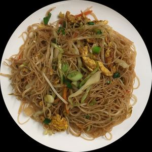 Rice Noodles with Vegetables at Capitale Della Cina in Florence