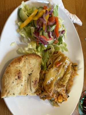 Lasagne and garlic breadd  at Smoo Cave Hotel in Lairg