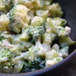 brocoli al vapor con salsa de tofu at MacroVital in Alcoi