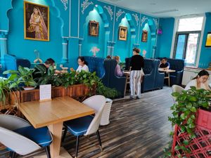 Very popular restaurant in Jinan at Bollywood Taco in Jinan