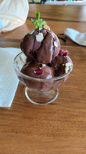 Ice cream at Foods & Roots in Koh Phangan