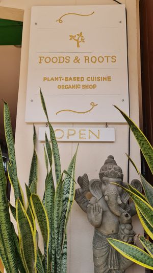 Entrance at Foods & Roots in Koh Phangan