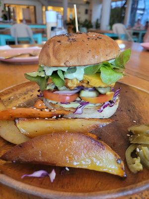 Tempeh burger at Foods & Roots in Koh Phangan
