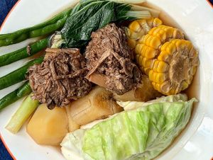 Veggie Guys Best Seller!
Made from Green Rebel Beef Pieces with classic Nilaga flavors at Veggie Guys in Quezon City