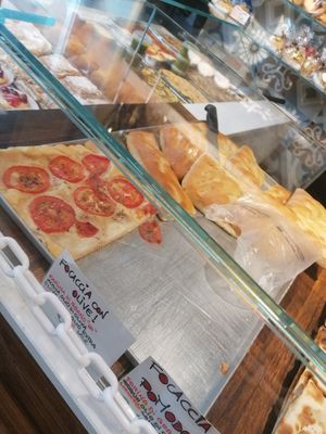 Kddijekd at Antico Forno Ursida in Genoa