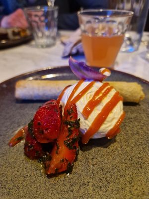  at Bleu Canard in Lille