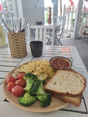 Scramble tofu breakfast at Khong Vegan Restaurant  in Da Nang