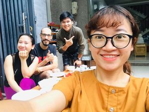 Dear lovely guests,
At Khong Vegan Restaurant, we don’t try to sell you anything, we only want to make friend with you and take care of yourself by our peaceful energy.
Love your at Khong Vegan Restaurant  in Da Nang