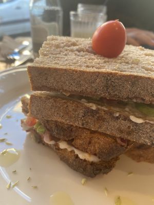 Vegan sandwhich at FOOD Mercearia Biológica in Lisbon