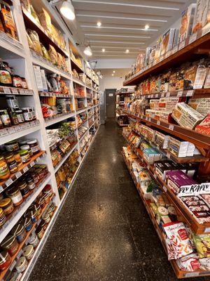 More stuff  at FOOD Mercearia Biológica in Lisbon