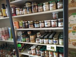 Vegan cream treats at ToBio Vegan Shop in Naples