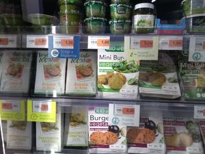 Types of vegan items they have at Sole 365 in Naples