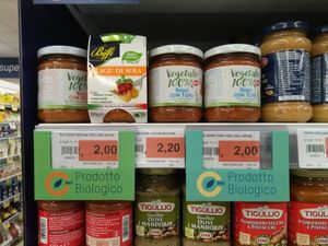 Vegan ragú at Sole 365 in Naples