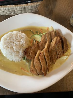 Vegane Ente, Reis, Gemüse und Mango-Soße  at Hanoi Pho in Mannheim